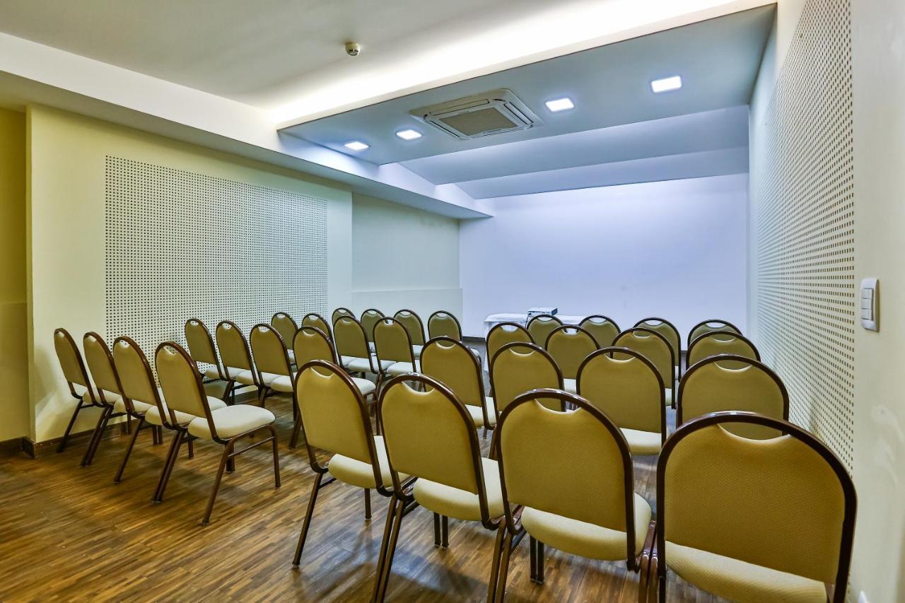 Nobile Suítes Executive Hotel 4*